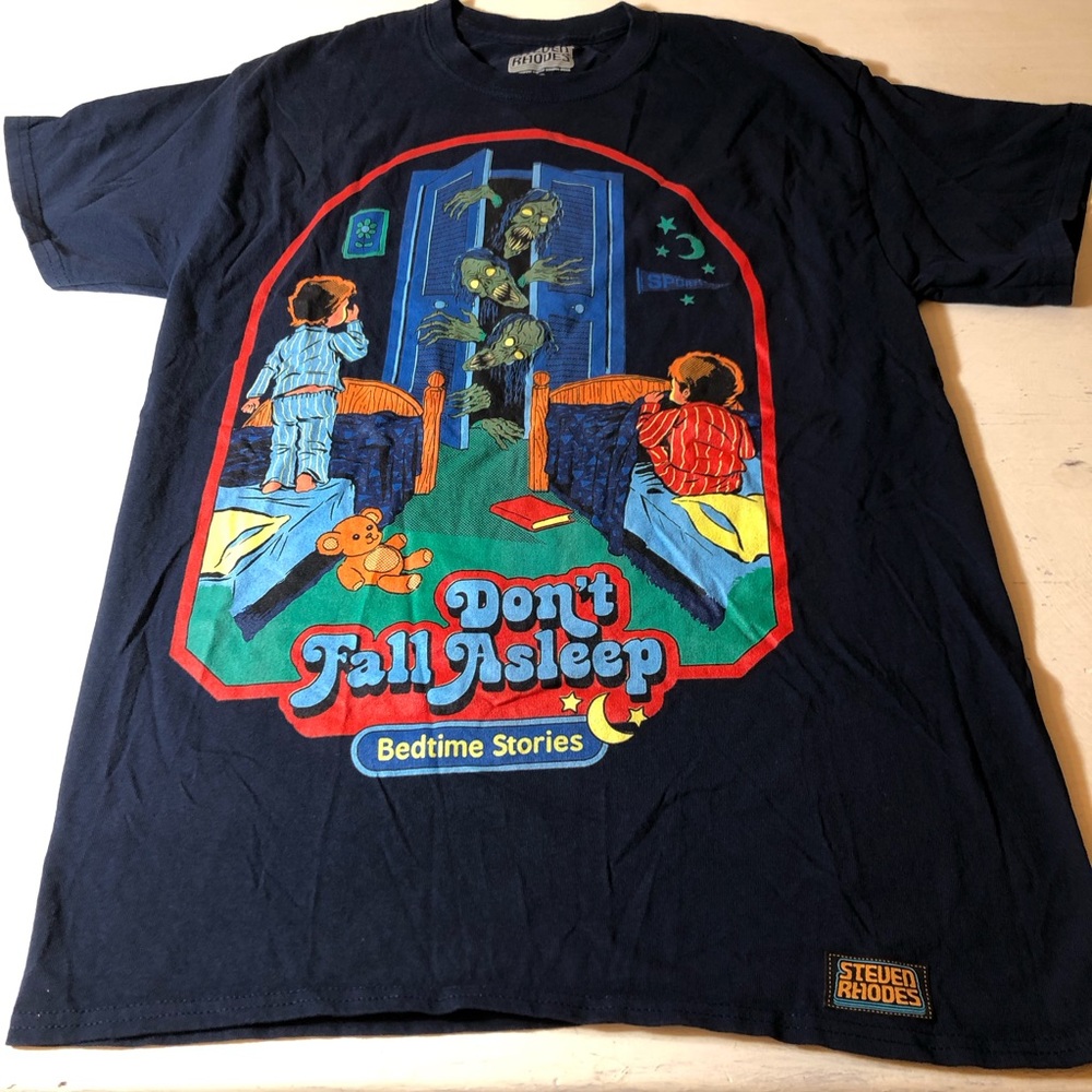 Steven Rhodes Don’t Fall Asleep Bedtime Stories Graphic Tee - Navy, Medium, EUC